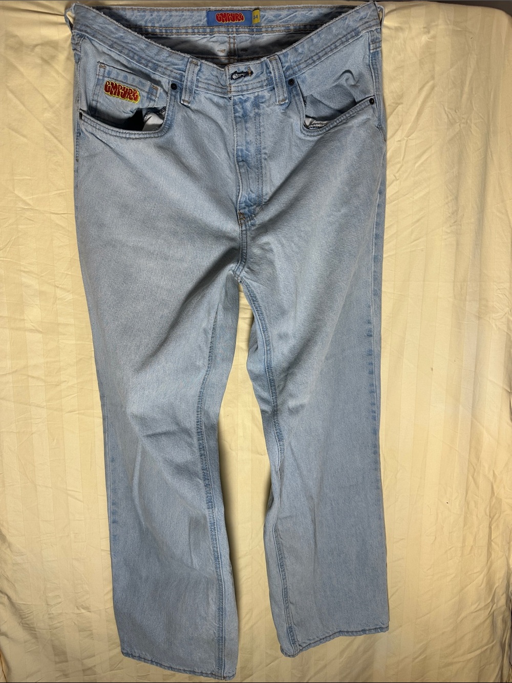 Light Wash Boot Cut Jeans for Women - Unknown Brand